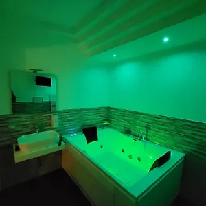 https://casa-dello-stretto.sicilyhotelsitaly.net